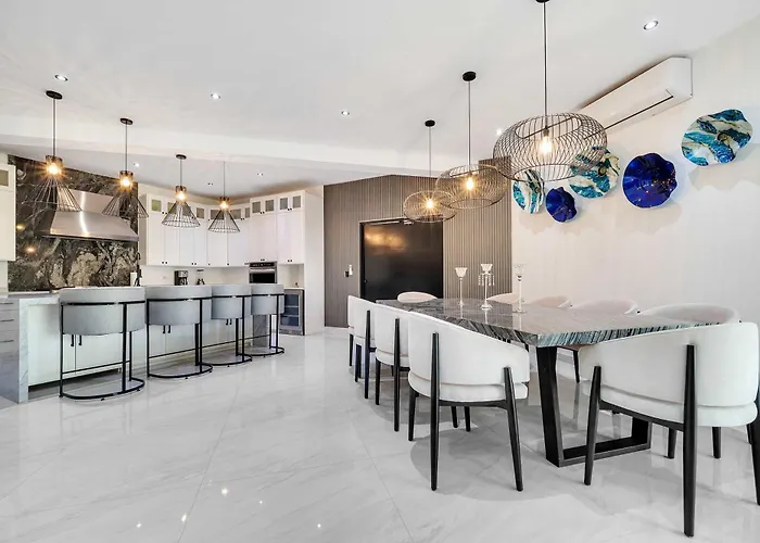 Marbella Lane Grand Private Luxury Holiday home *