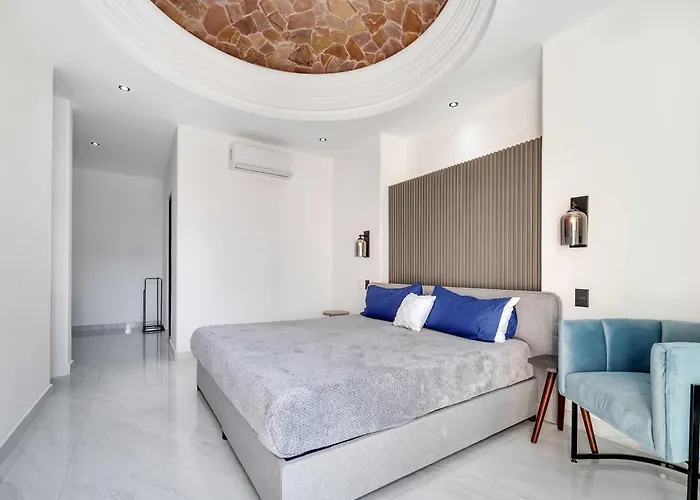 Marbella Lane Grand Private Luxury Holiday home