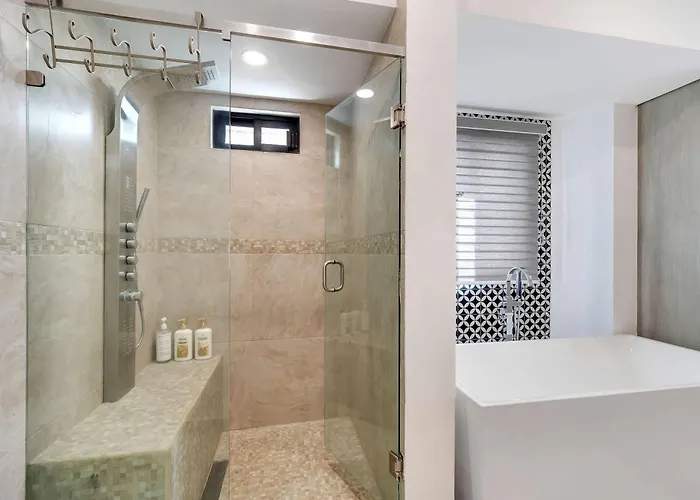 Marbella Lane Grand Private Luxury Holiday home