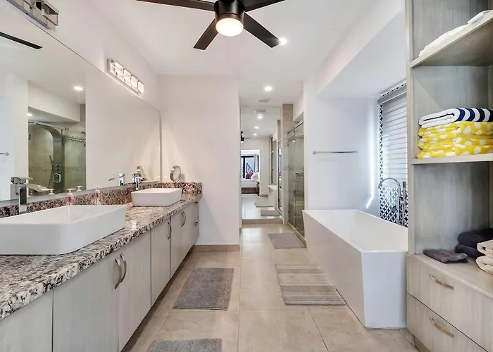 Marbella Lane Grand Private Luxury *
