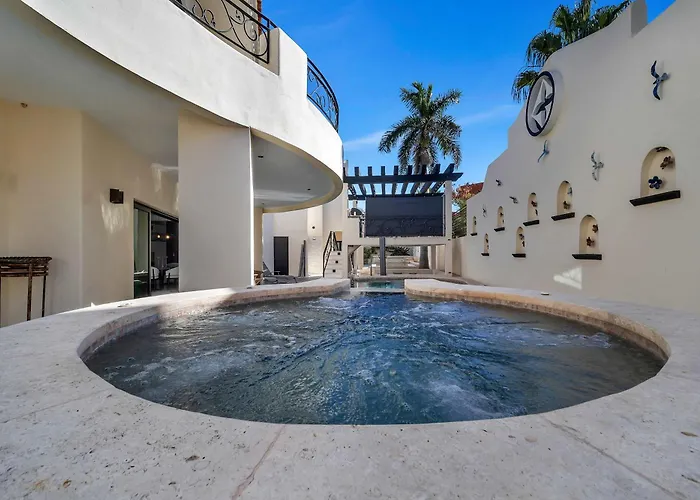 Marbella Lane Grand Private Luxury *